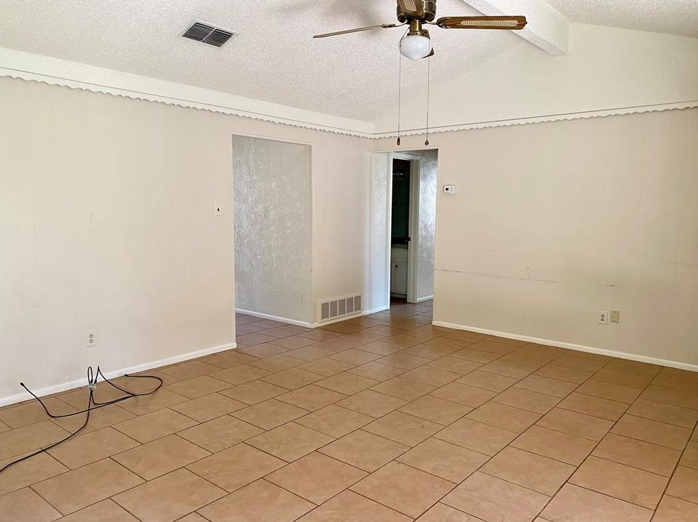6524 Starnes Rd, Fort Worth, TX 76148