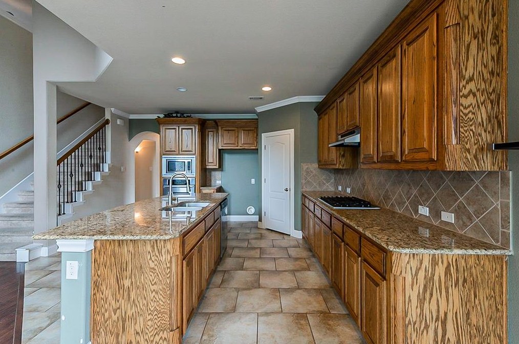 112 Bellegrove Dr, Mckinney, TX 75071-4899