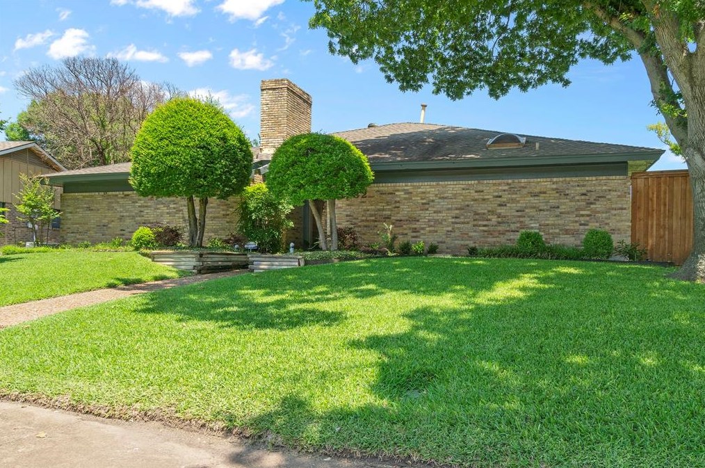 15732 Nedra Way, Dallas, TX 75248-4033