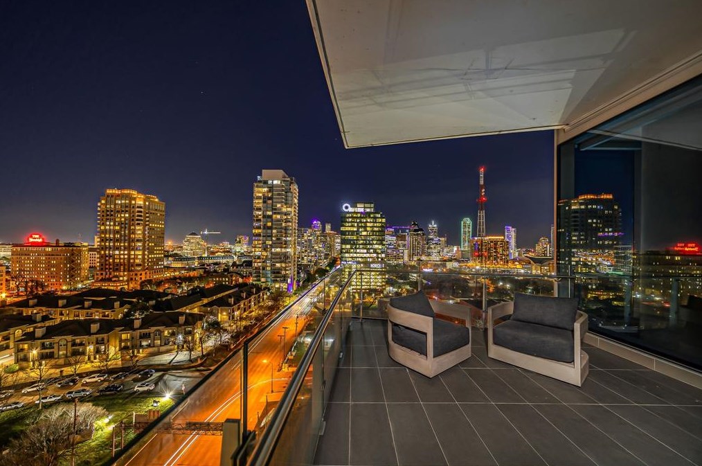 3130 N Harwood St #1506, Dallas, TX 75201