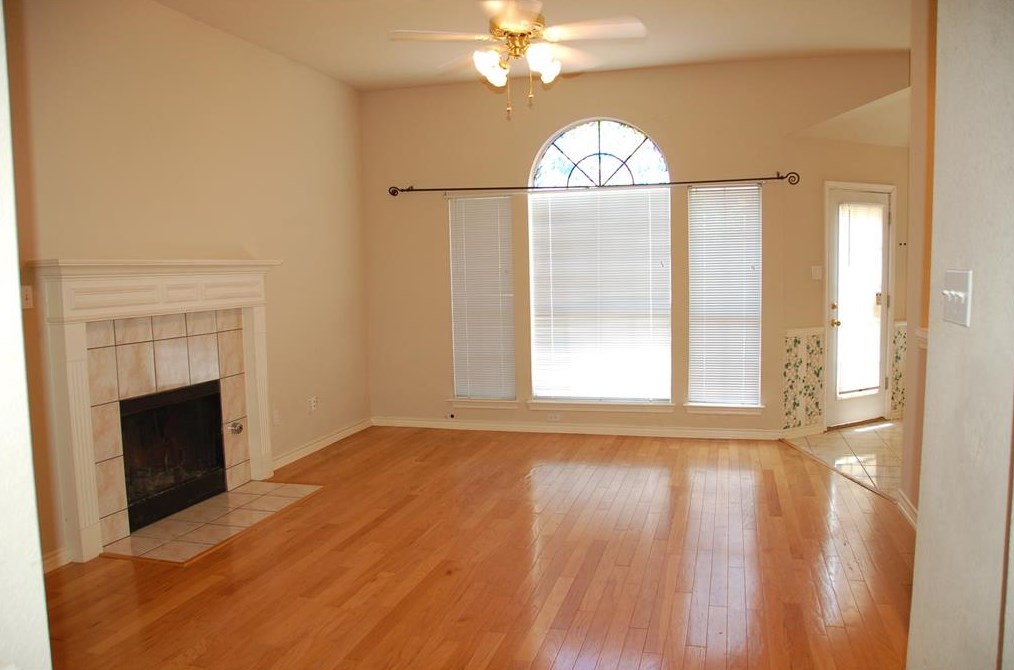 8021 Case Dr, Plano, TX 75025