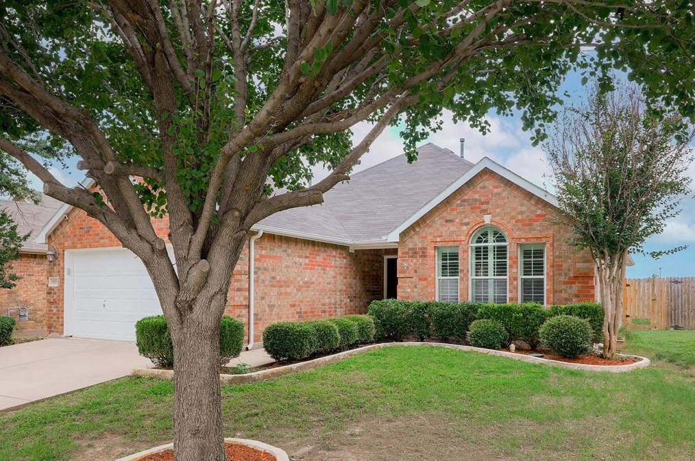 6928 Stockton Dr, Fort Worth, TX 76132