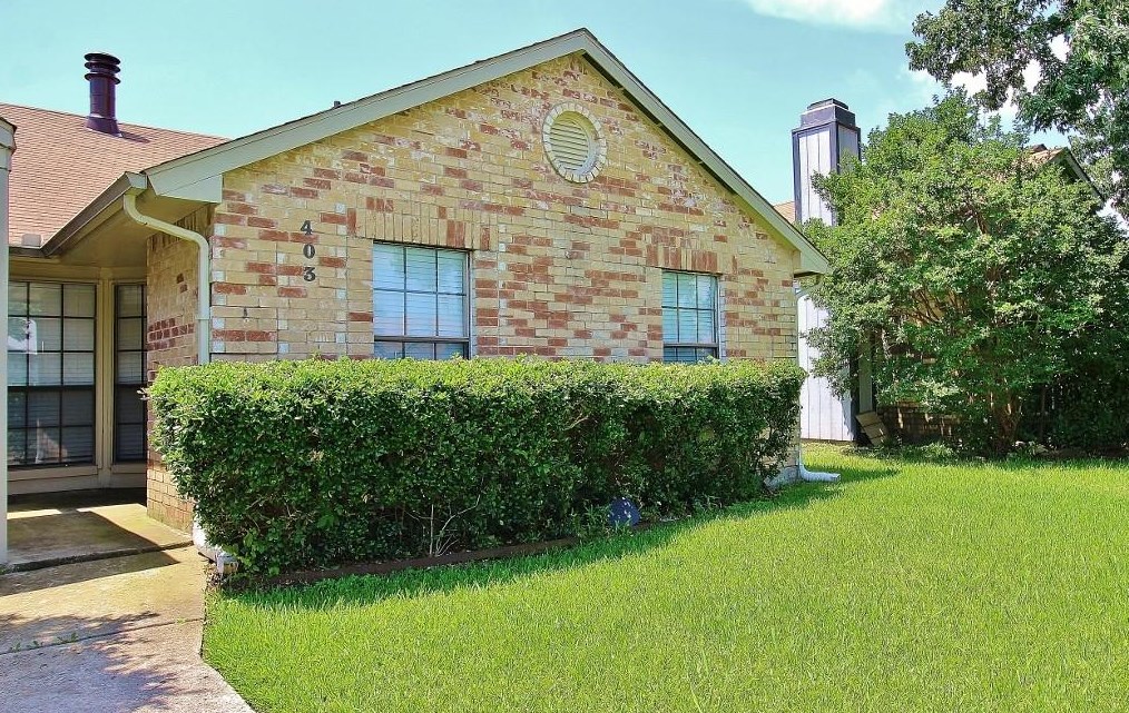 403 Liberty Pl, Grand Prairie, TX 75052