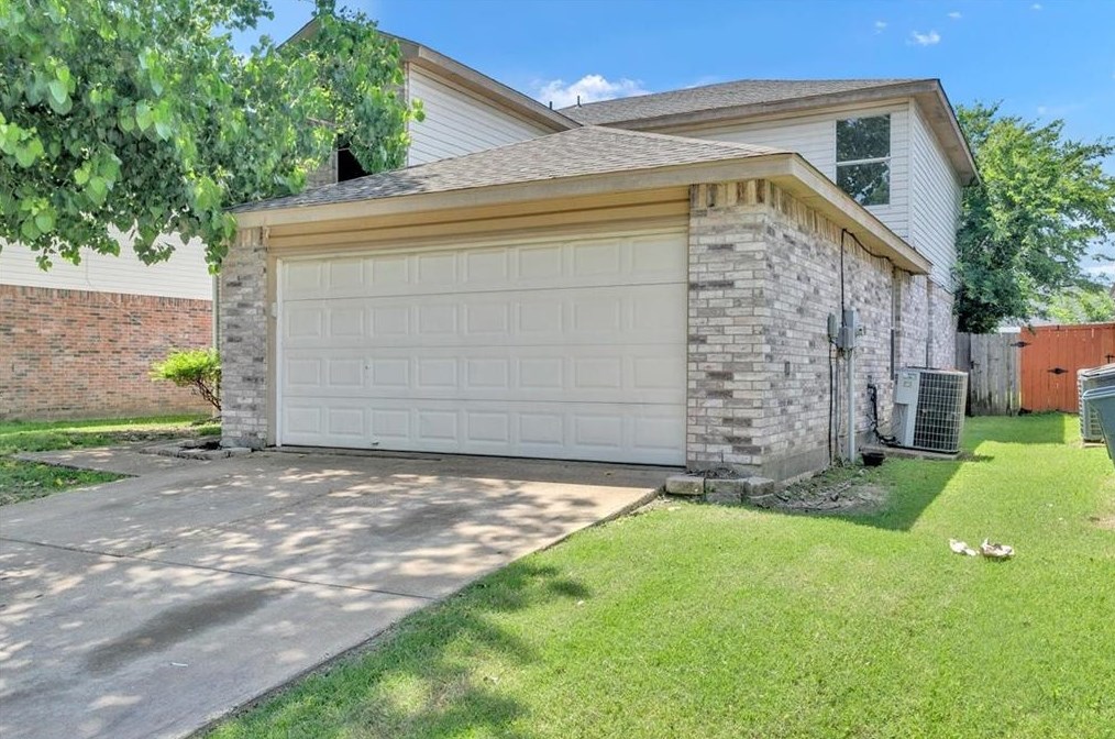 4241 Meadowknoll Dr, Fort Worth, TX 76123