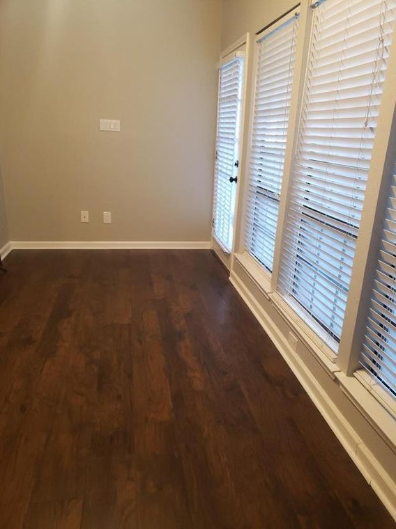 4800 W Lovers Ln #202, Dallas, TX 75209
