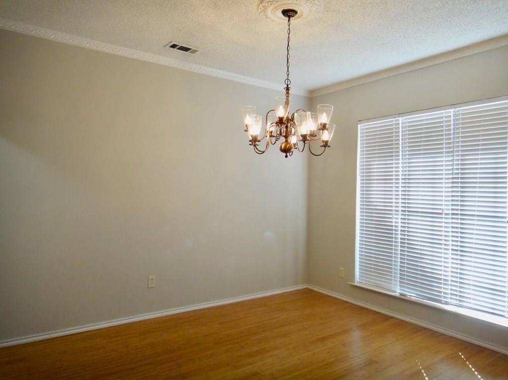 1126 W Lookout Dr, Richardson, TX 75080