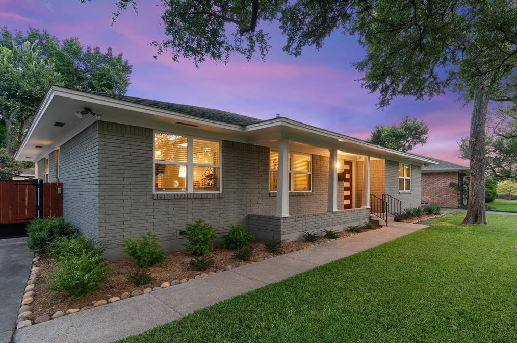 10530 Wyatt St, Dallas, TX 75218-2355