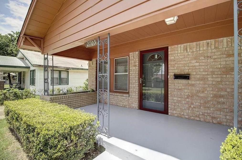 2703 Galvez Ave, Fort Worth, TX 76111