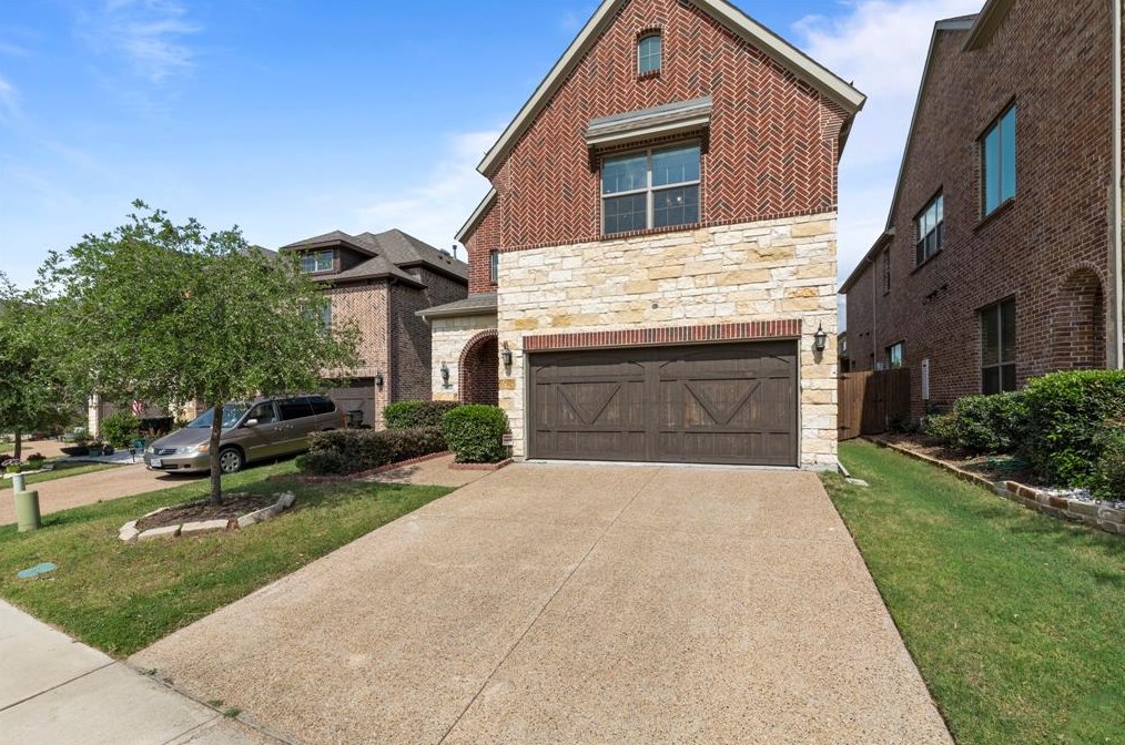 9104 Blue Water Dr, Plano, TX 75025