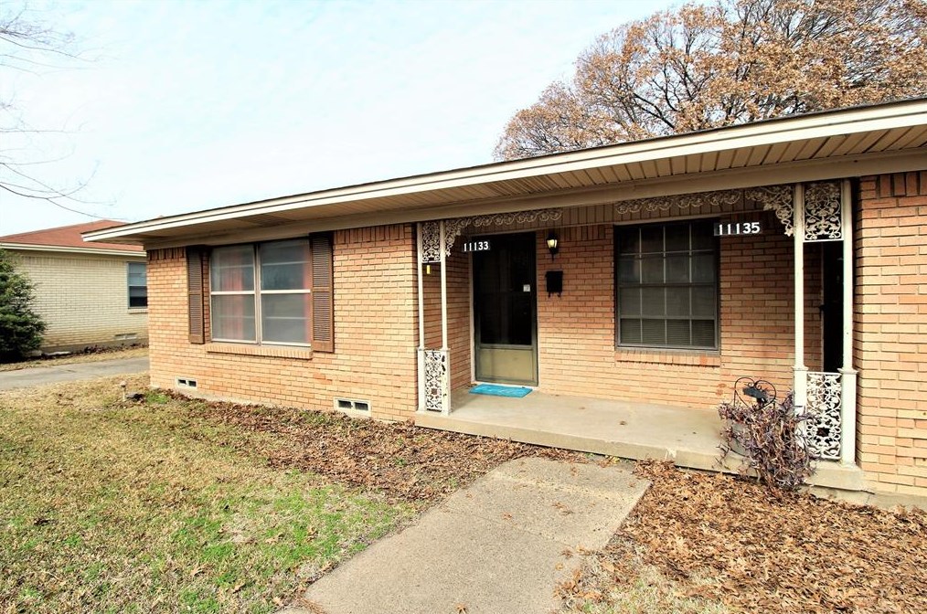 11135 Wyatt St, Dallas TX  75218-2547 exterior
