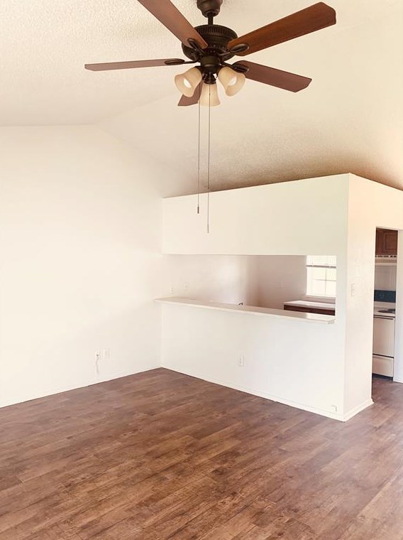 10604 Oak Gate Ln, Dallas, TX 75217