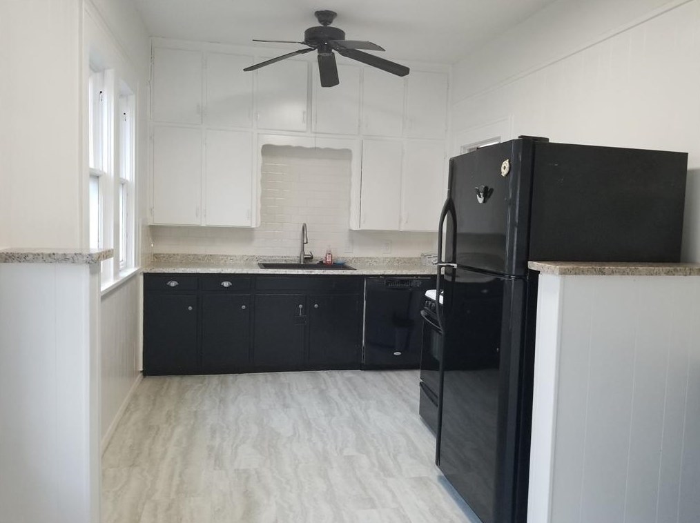 2201 Hillcrest St, Fort Worth TX  76107-4339 exterior