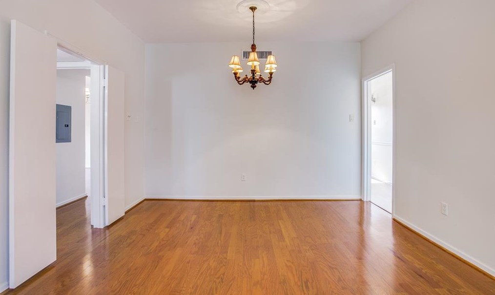 10754 Villager Rd, Dallas, TX 75230-3961