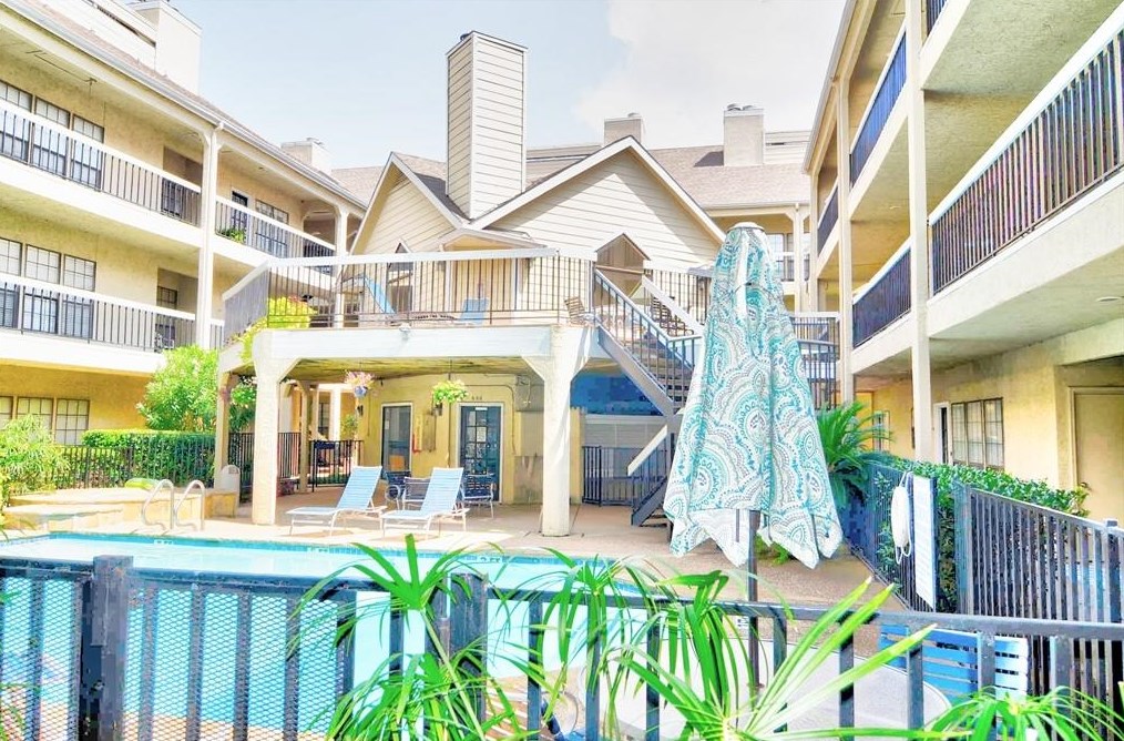 4800 W Lovers Ln Apt 224, Dallas, TX 75209