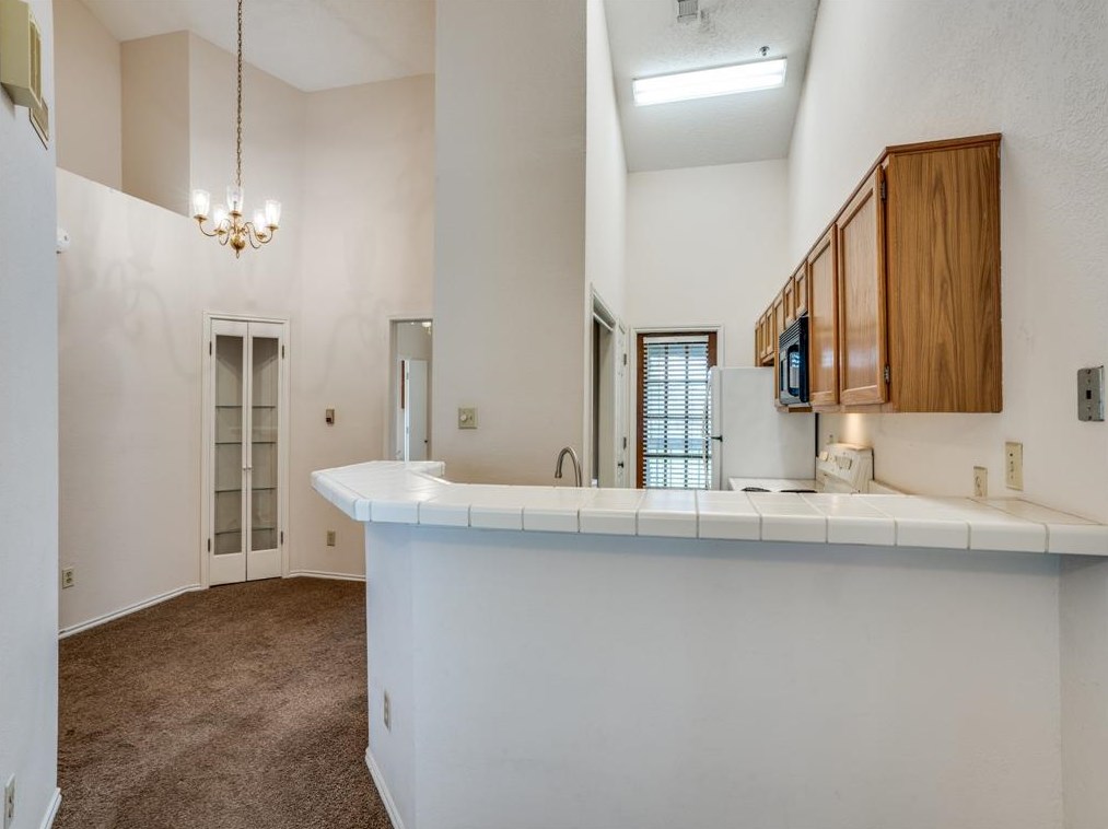 4800 W Lovers Ln #520, Dallas, TX 75209