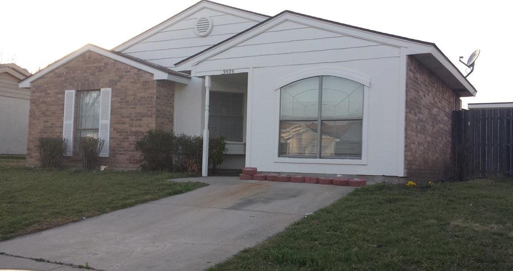 9505 County View Rd, Dallas TX  75249-1244 exterior