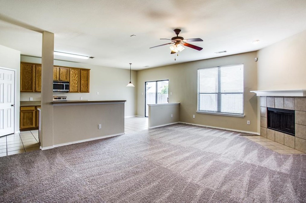 10713 Highland Ridge Rd, Fort Worth, TX 76108