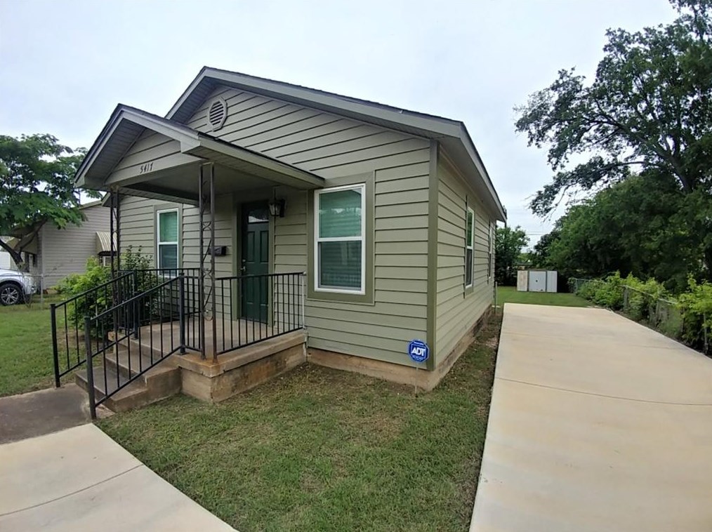 5417 Como Dr, Fort Worth, TX 76107