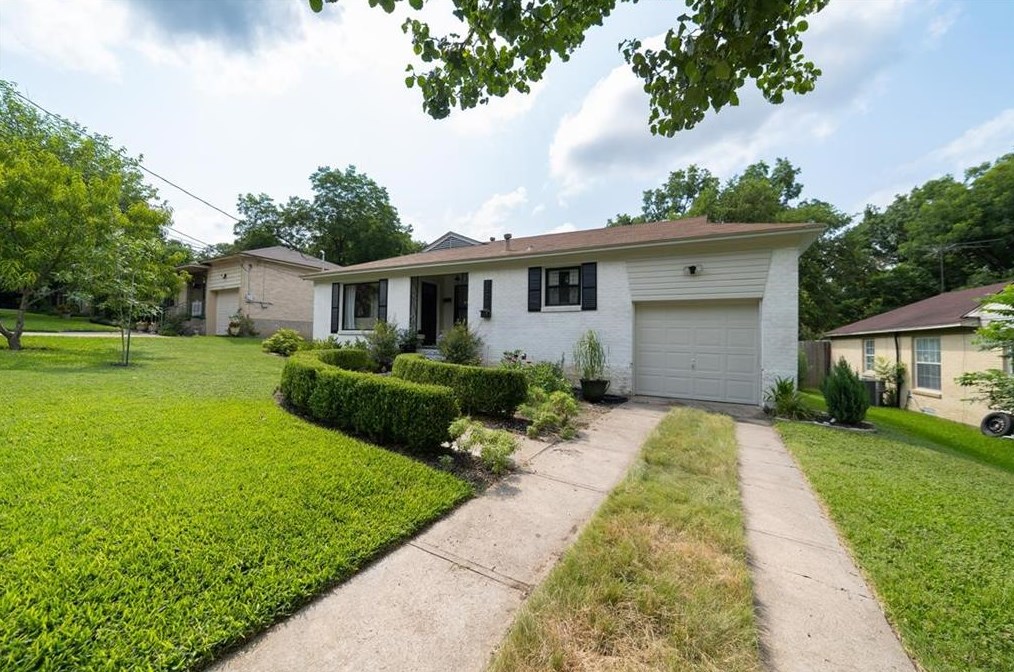 3226 James Dr, Dallas, TX 75227-6313