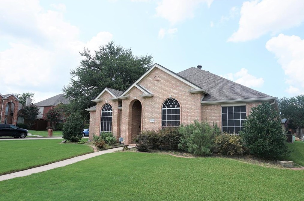 2521 Cimmaron Dr, Plano, TX 75025