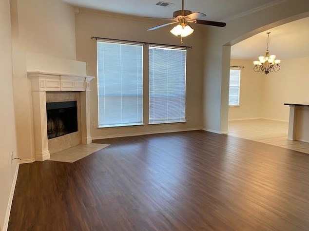 1004 Cutting Horse Dr, Midlothian, TX 76063
