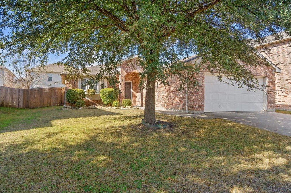 10457 Hideaway Trl, Fort Worth, TX 76131