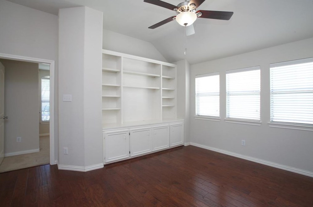 5213 Buckthorn Dr, Mckinney TX  75071-8307 exterior