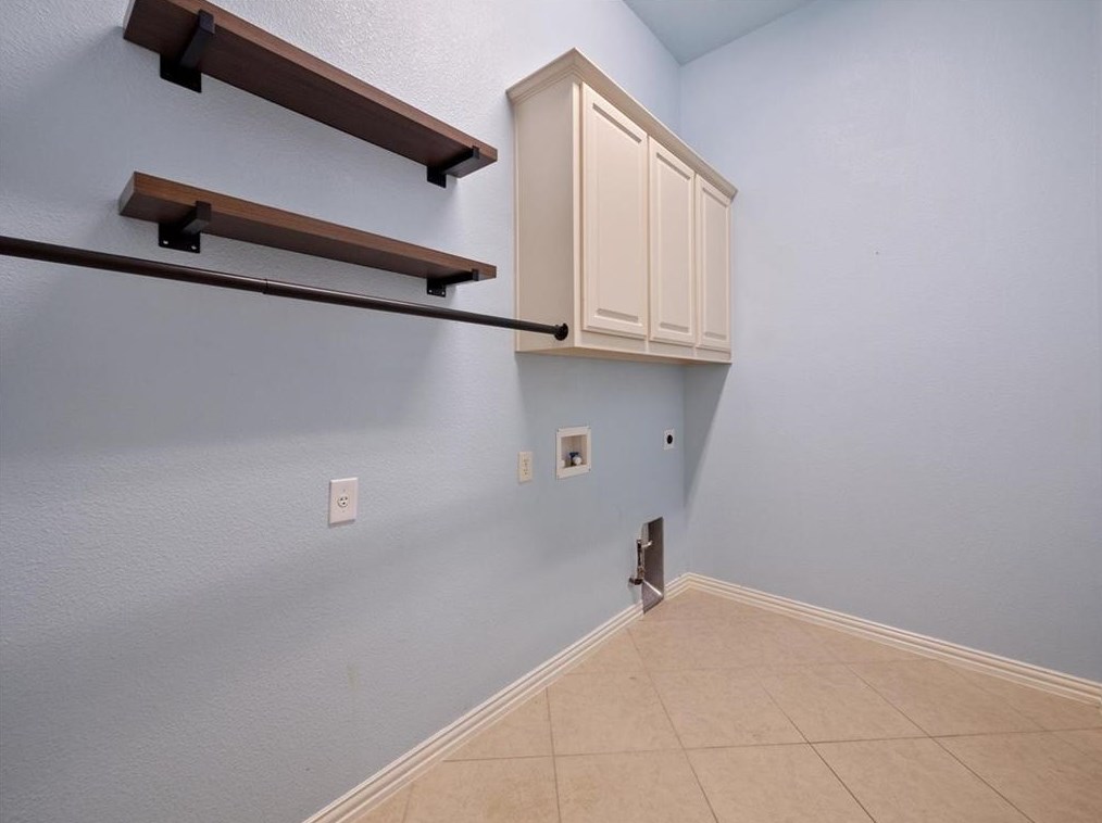 6308 Canyon Crest Dr, Mckinney TX  75071-4698 exterior