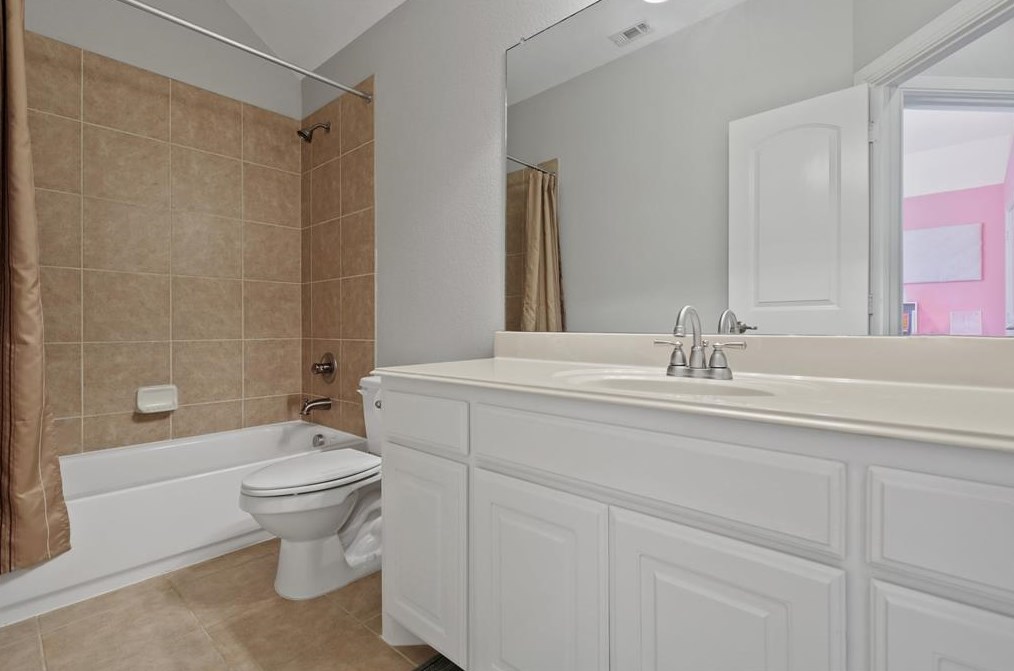 608 Denton Creek Dr, Mckinney TX  75070-7178 exterior
