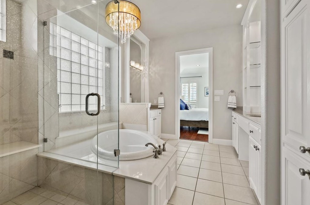 608 Denton Creek Dr, Mckinney TX  75070-7178 exterior