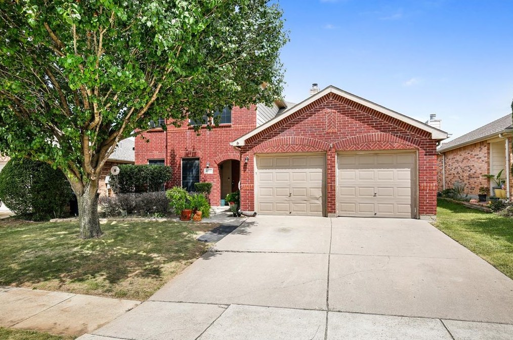 13820 High Mesa Rd, Roanoke, TX 76262