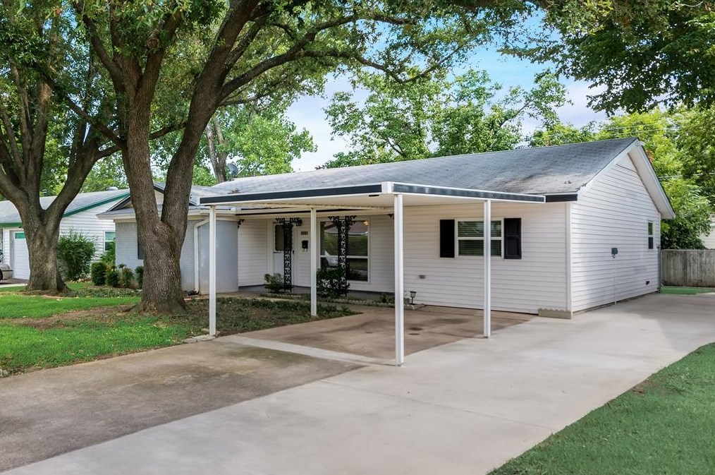 1926 Dewitt St, Irving, TX 75062