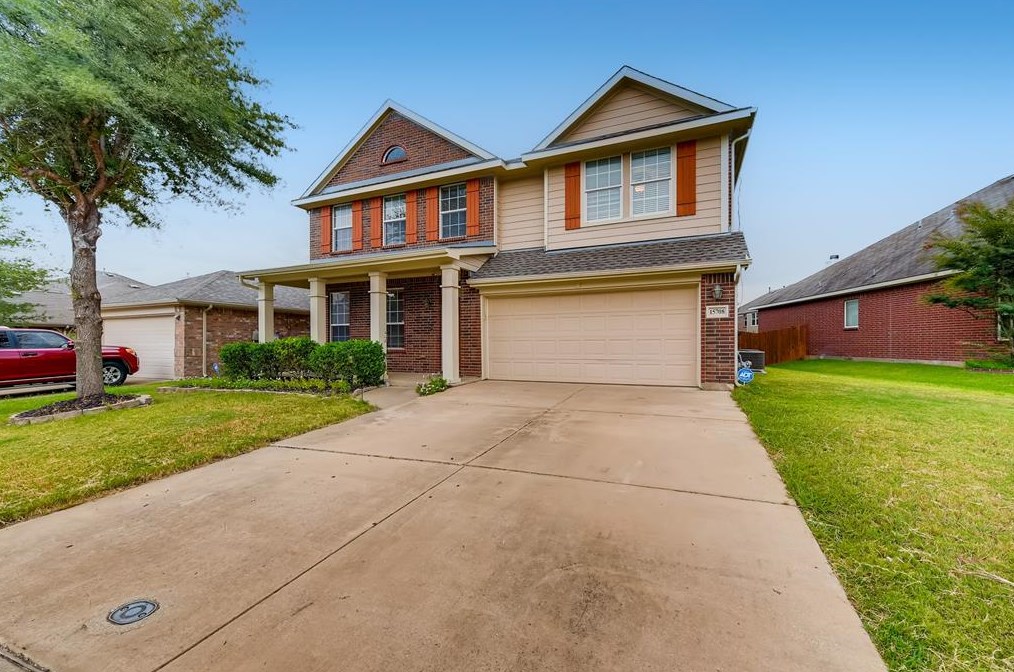 15708 Landing Creek Ln, Roanoke, TX 76262