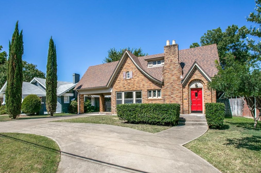 1812 Forest Park Blvd, Fort Worth TX  76102-5807 exterior