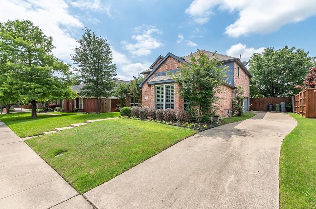 213 Timberbluff Ln, Plano, TX 75094