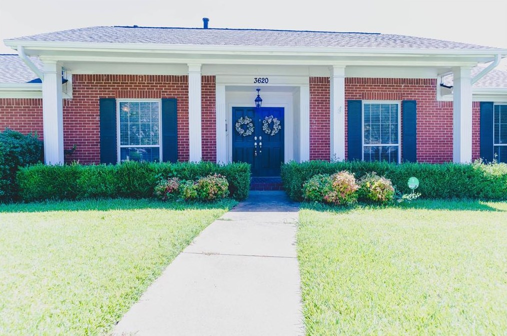 3620 Janlyn Ln, Dallas TX  75234-6604 exterior