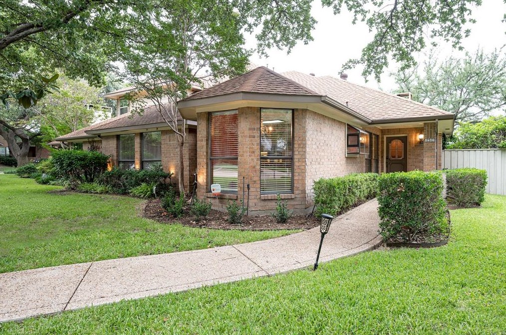 4043 Morman Ln, Addison, TX 75001