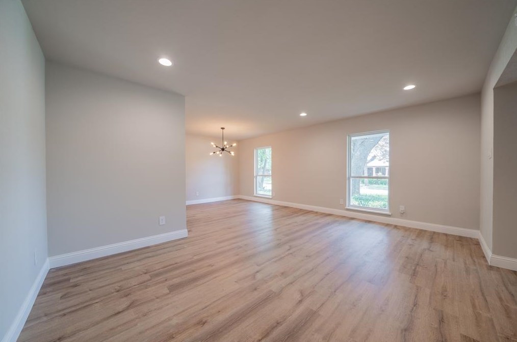3202 Lindbergh Dr, Dallas TX  75228-5439 exterior