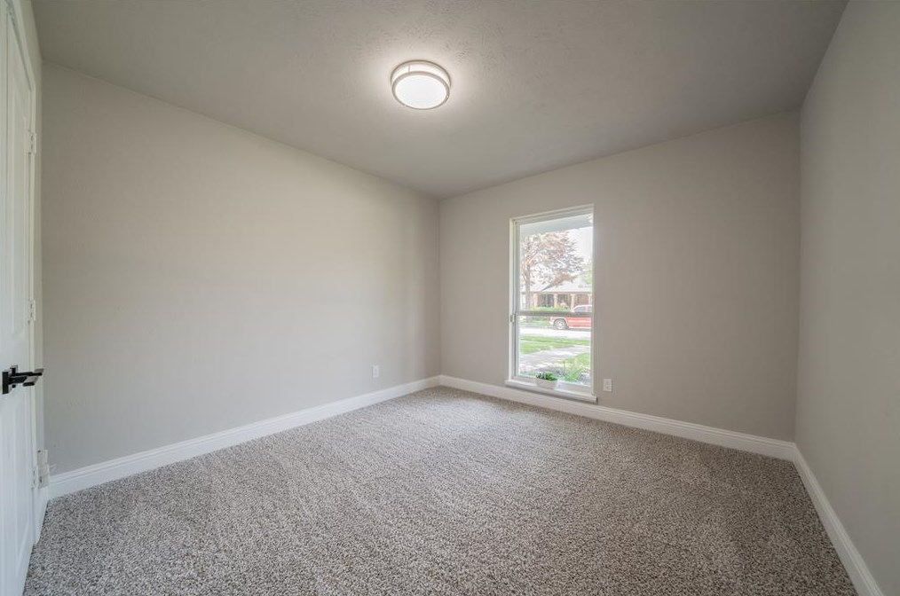 3202 Lindbergh Dr, Dallas TX  75228-5439 exterior