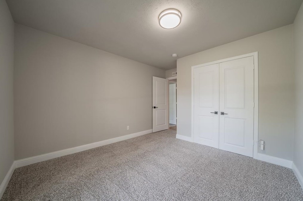 3202 Lindbergh Dr, Dallas TX  75228-5439 exterior
