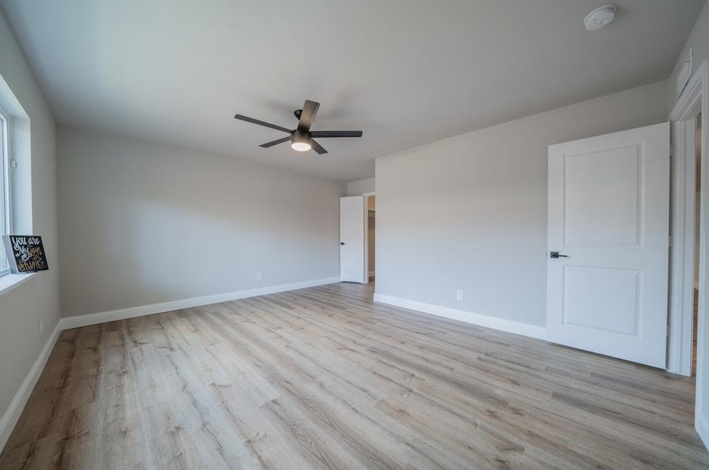 3202 Lindbergh Dr, Dallas TX  75228-5439 exterior