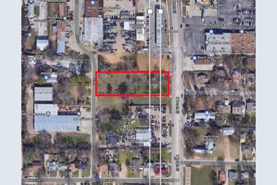 2309 N Beach Street - Photo 1