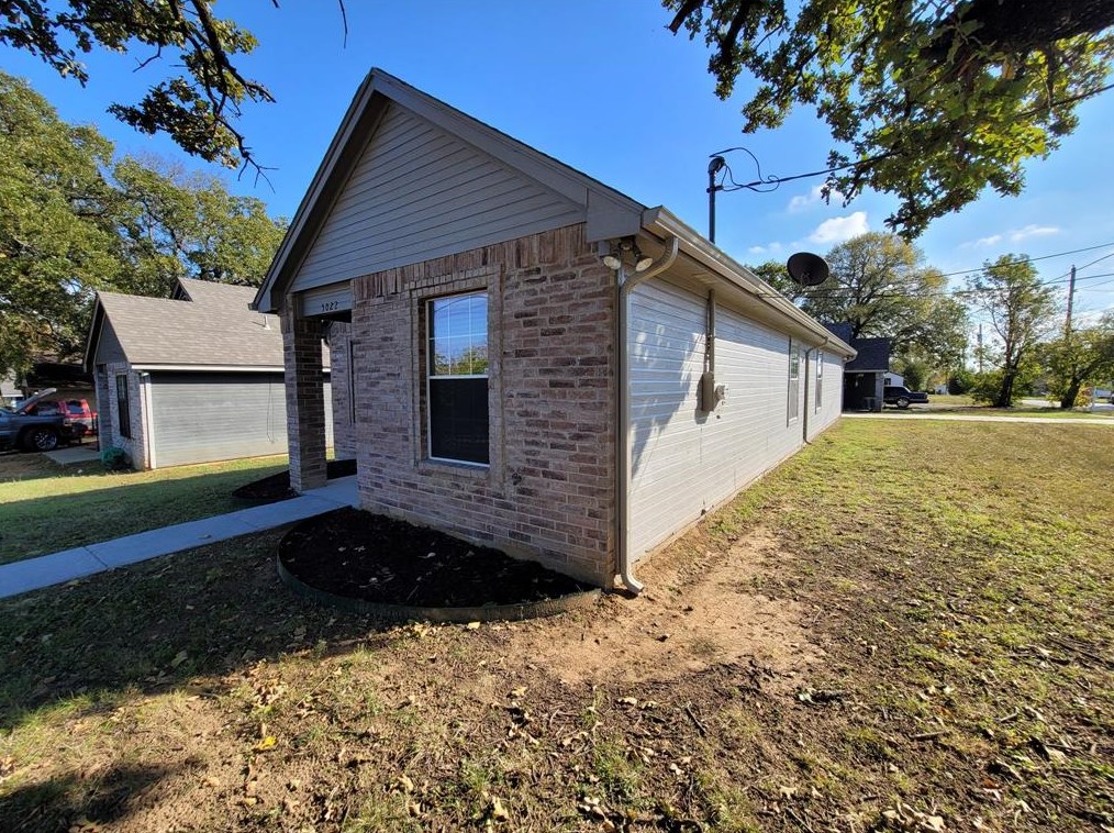 5022 Fitzhugh Ave, Fort Worth, TX 76105
