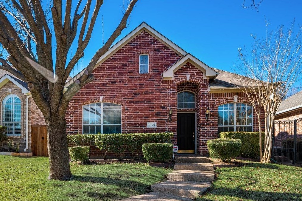 8109 Still Springs Dr, Plano, TX 75025-3948