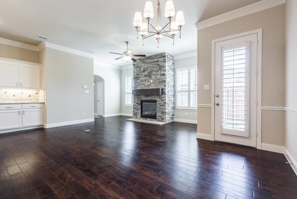 6113 Pleasant Dream St, Fort Worth, TX 76180