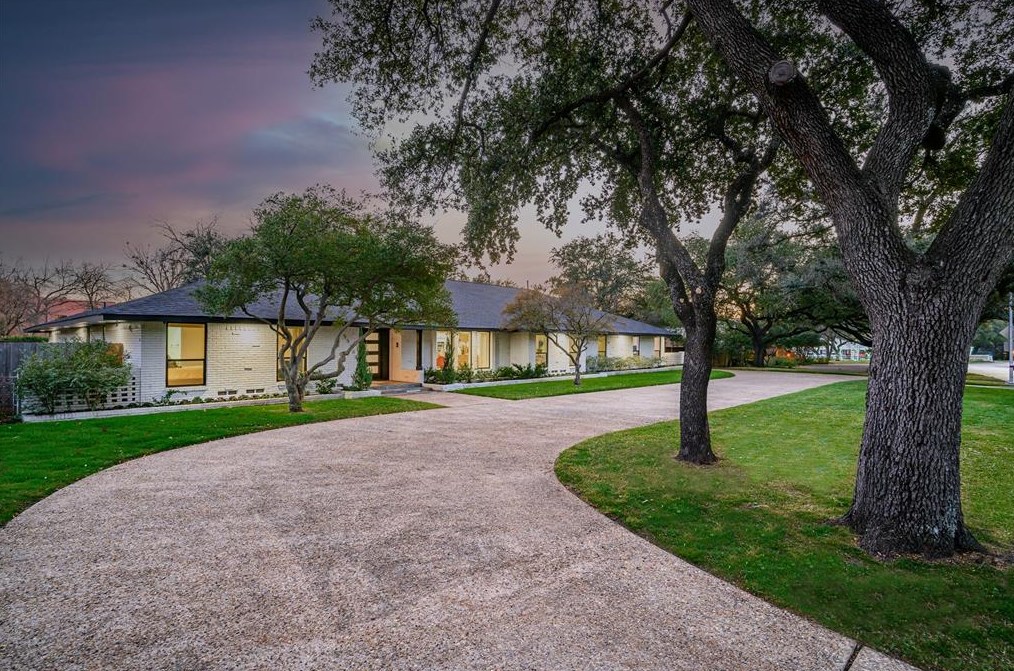 5520 Pebblebrook Dr, Dallas, TX 75229-5509