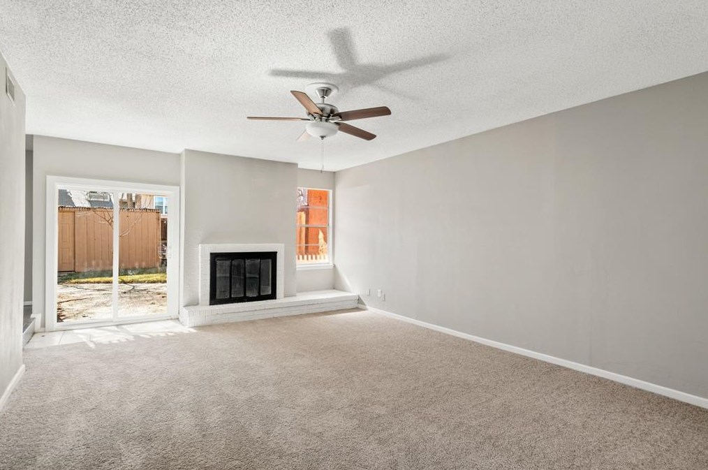 9320 Chimney Corner Ln, Dallas, TX 75243
