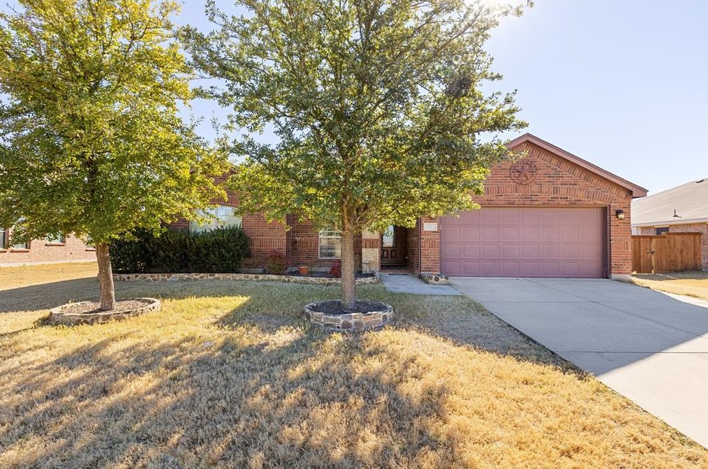 232 Wolf Dr, Forney, TX 75126-4200