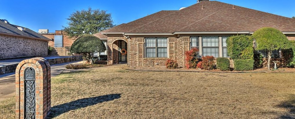 5406 Ledgestone Dr, Fort Worth, TX 76132