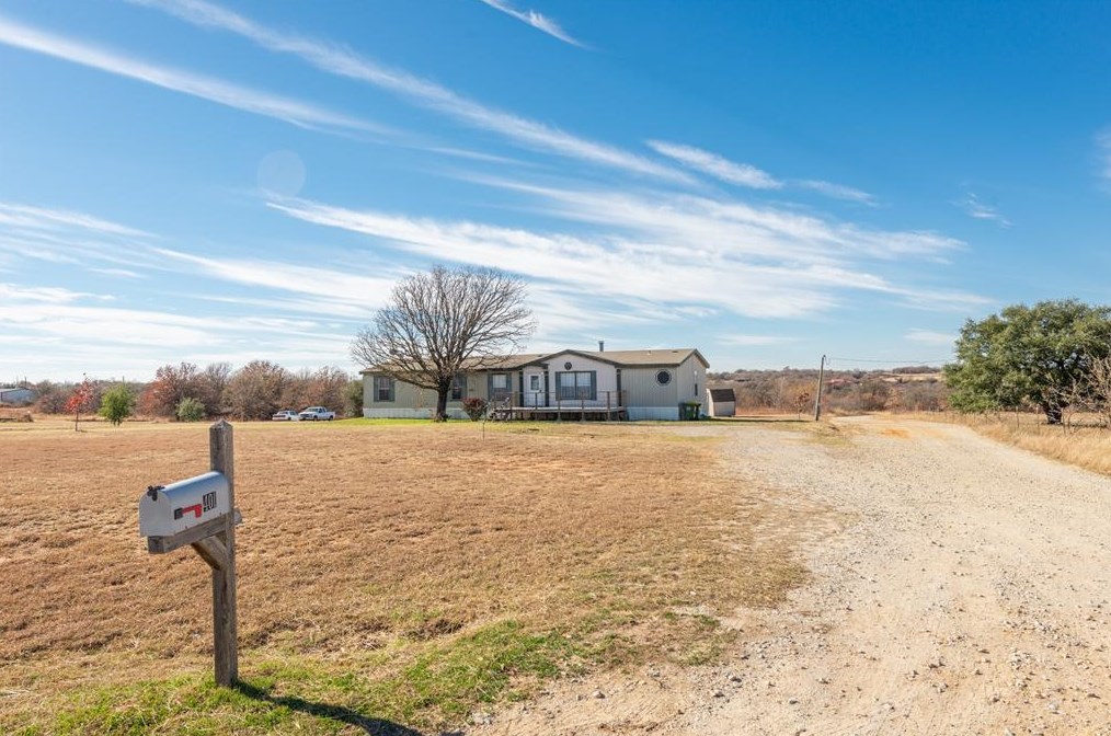 401 Big Salty Dr, Springtown, TX 76082-3982